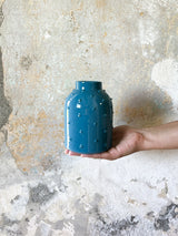 PRICKLY » Vase en céramique turquoise brillant petit fabriqué à la main