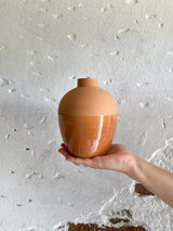 NAKED » Vase en terre cuite brillant moyen fabriqué à la main