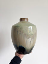 COIRA » vaso in ceramica smaltata con base beige