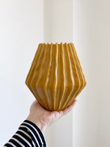 ELDAR » Vaso plissettato giallo ocra