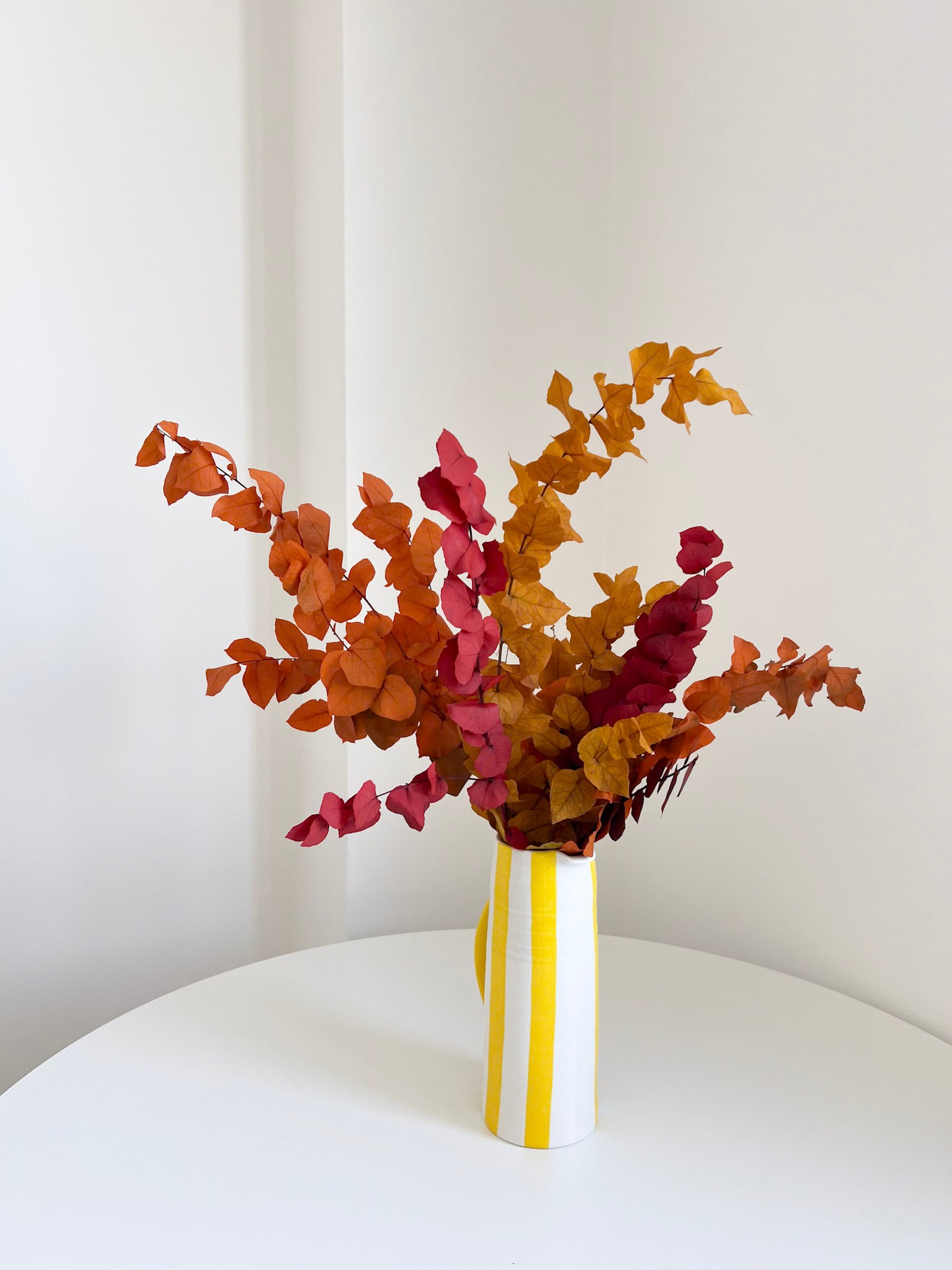 ZARA » Bouquet d'Eucalyptus Stuartiana stabilisé aux couleurs automnales