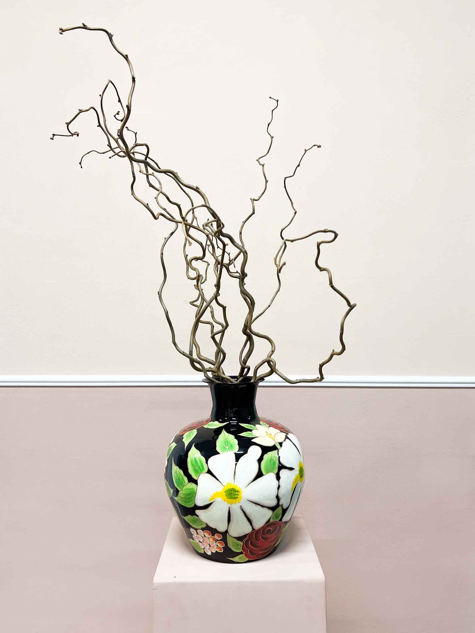 MOIRA » Vaso moderno di metallo con fiori dipinti a mano