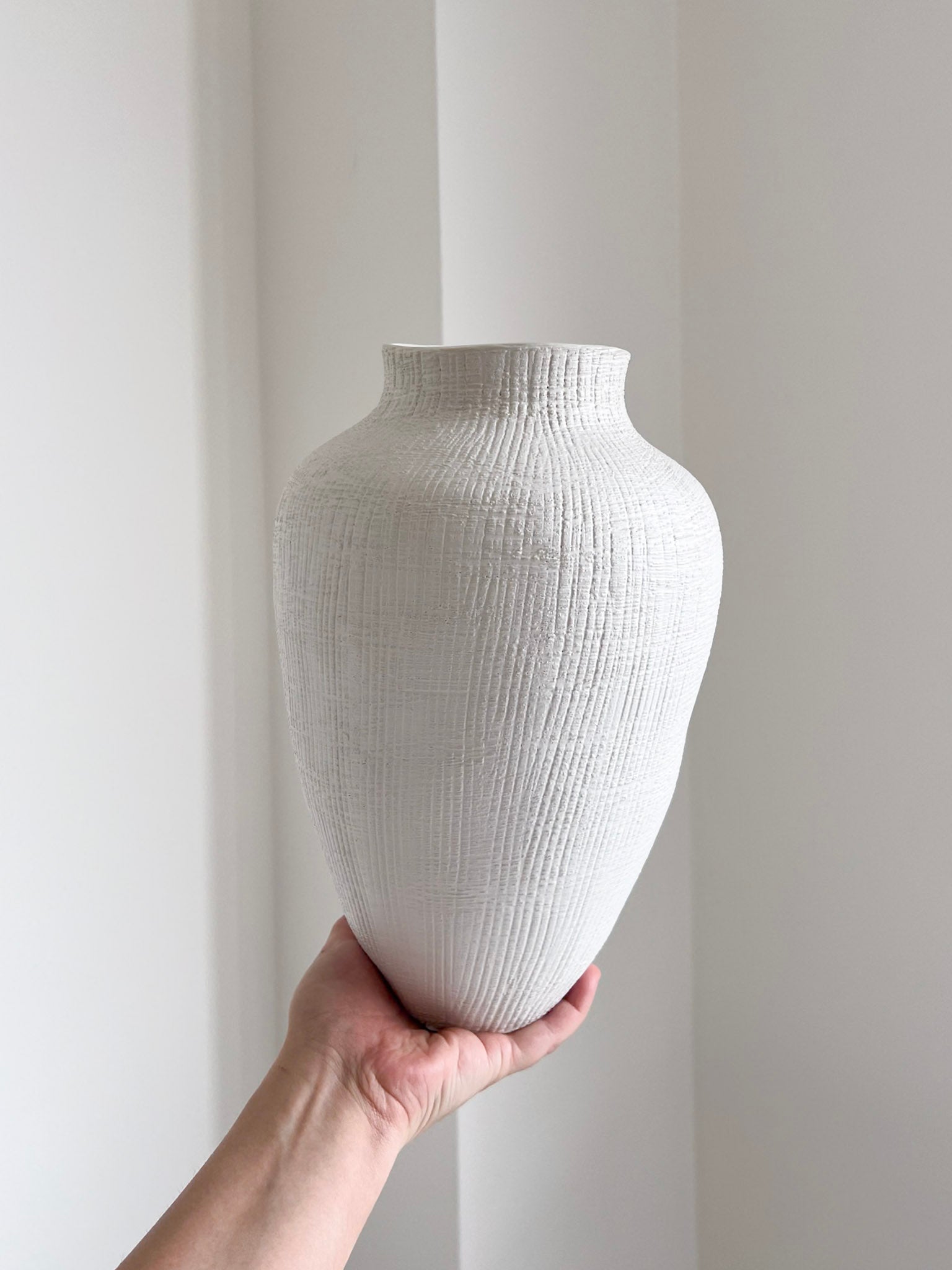 PAPYRUS » Vaso di ceramica texturizzato bianco H30 cm