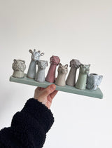 SAFARY » Composizione di mini vasi animali in ceramica su base