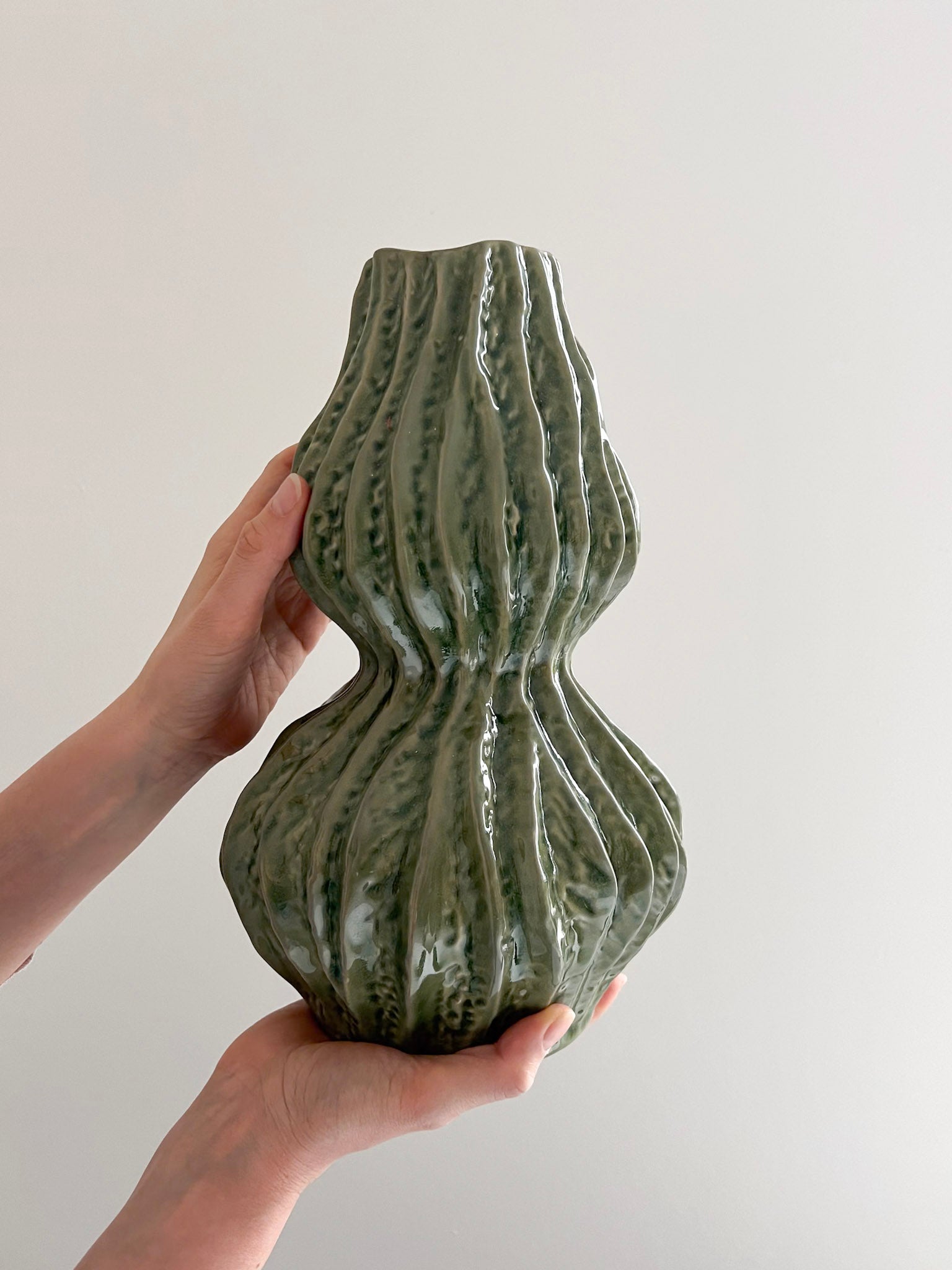 SEAWY » Vaso di ceramica smaltata verde organico