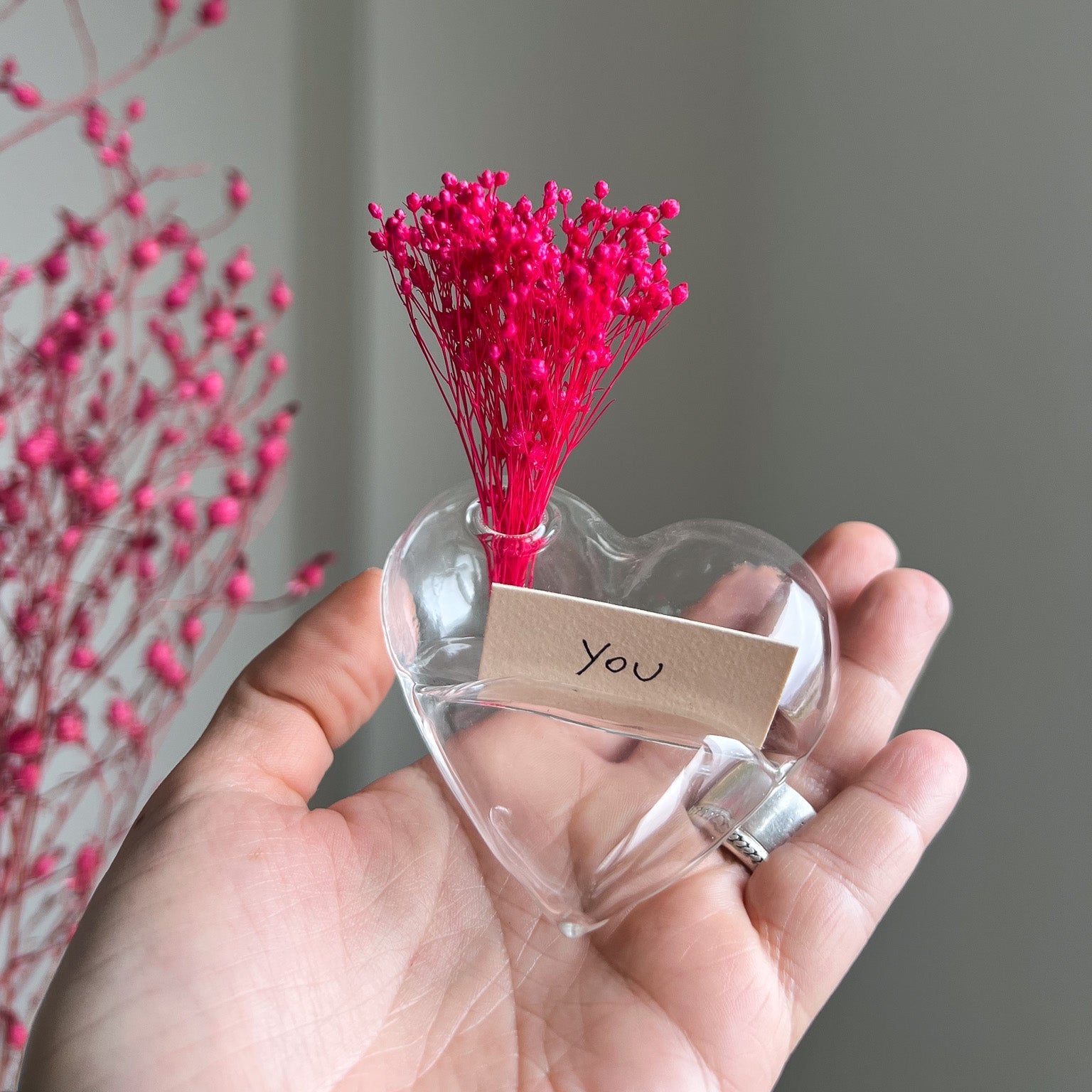 COEUR » Piccolo segnaposto con fiori di broom bloom fucsia - Bloomoon