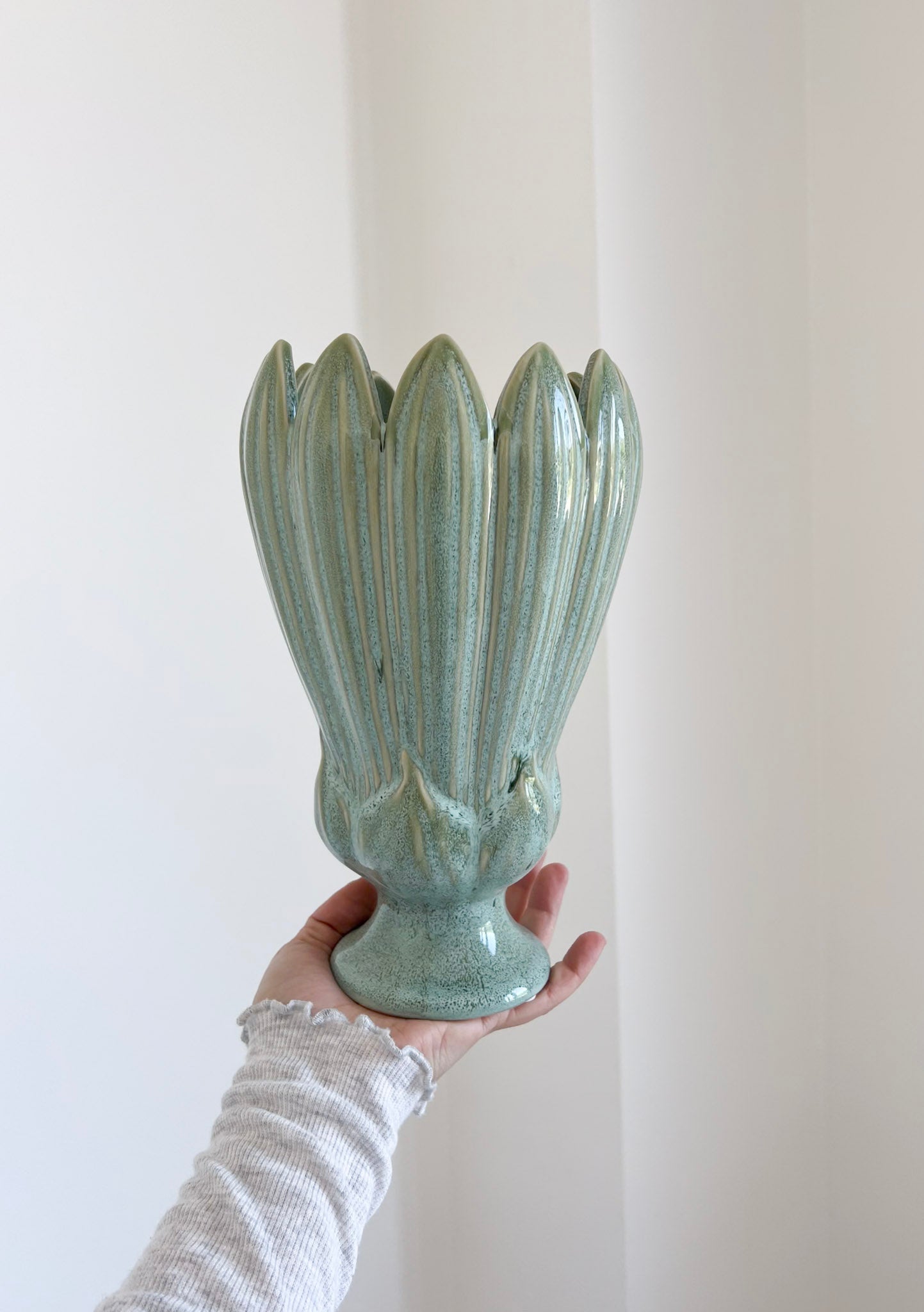 CROCUS » Vaso di ceramica petali verde H26,5 - Bloomoon