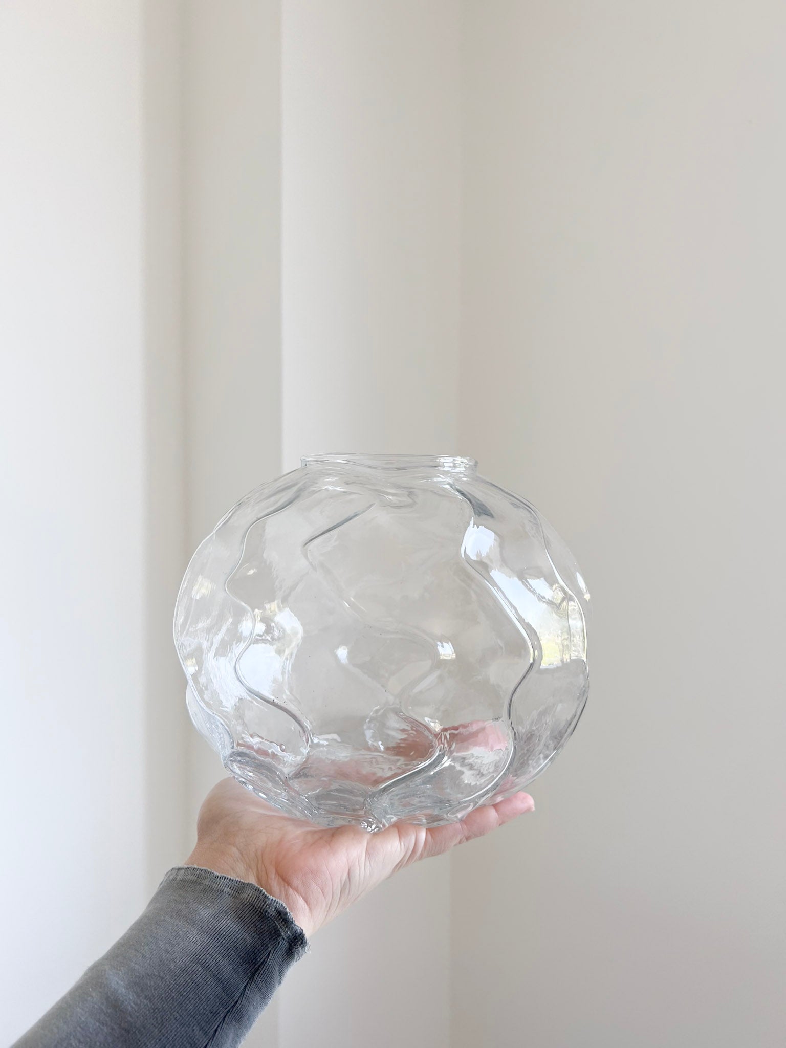 DUNE » Vaso vetro trasparente con effetto ondulato H17cm - Bloomoon