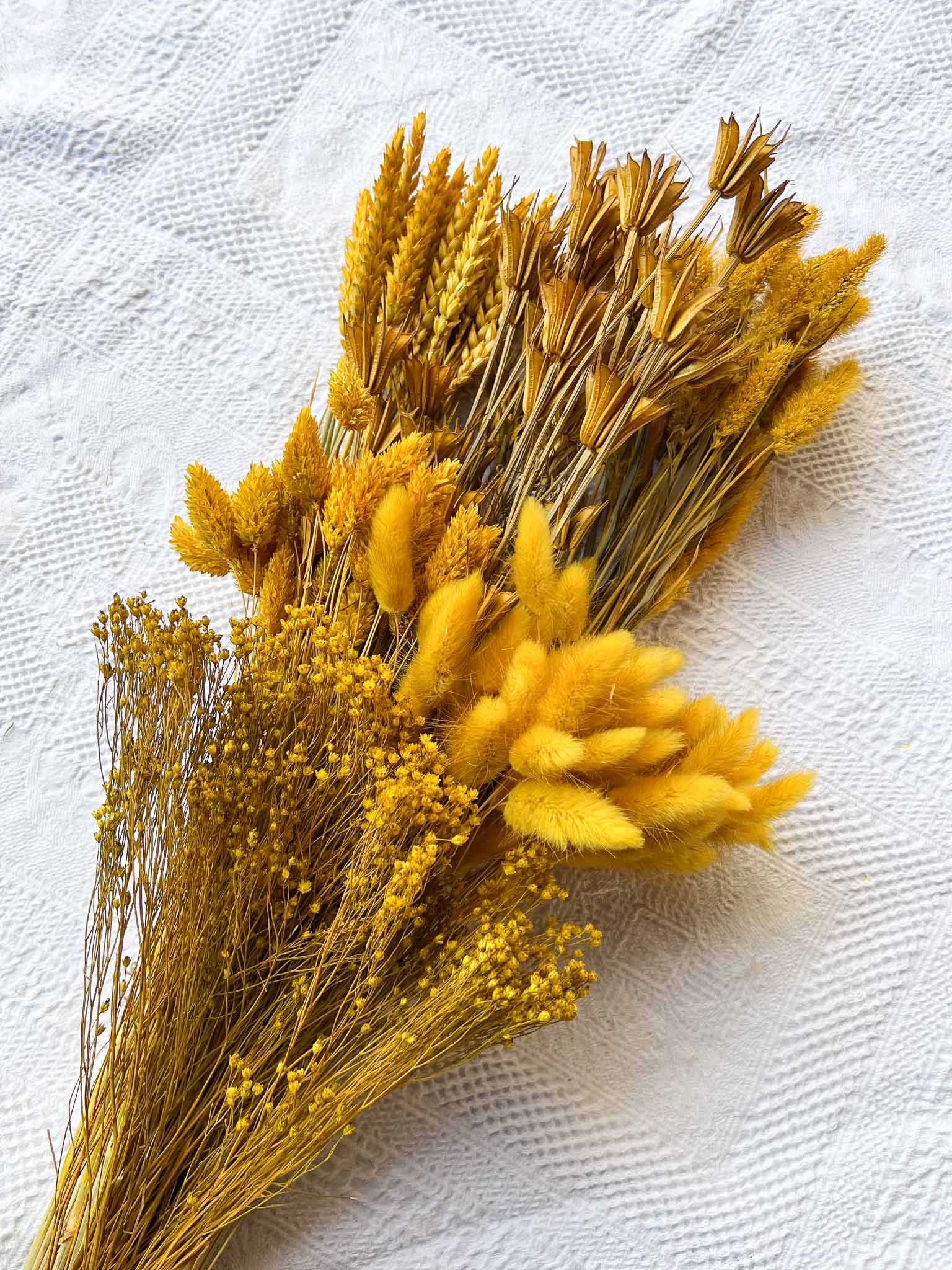 Fiori artificiali armony arancio di qualità per cimitero