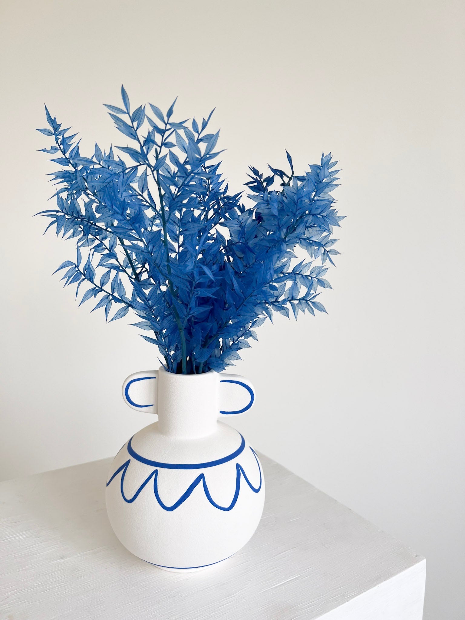 GREEK » Vaso anfora con tratti blu - Bloomoon
