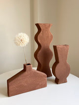 HELMUT » Vaso irregolare materico color terracotta - Bloomoon