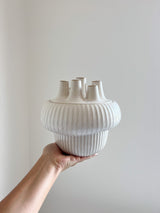 LOLYSSIA » Vaso tulipier moderno di ceramica bianco H20,5 cm - Bloomoon