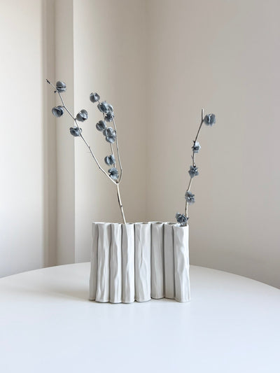 MISA » Vaso Scultoreo di ceramica a Colonne Multiple bianco stampa 3D H21cm - Bloomoon