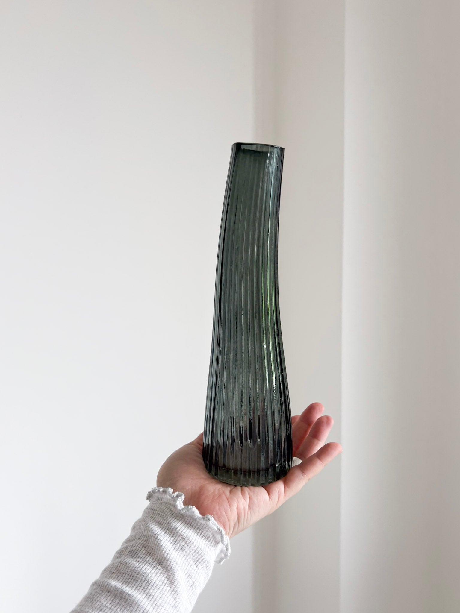 REIKO » Vaso vetro irregolare slanciato verde - Bloomoon
